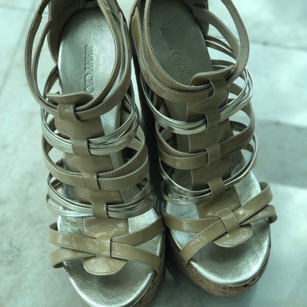 Jimmy Choo Gold Nude strappy cork Weges